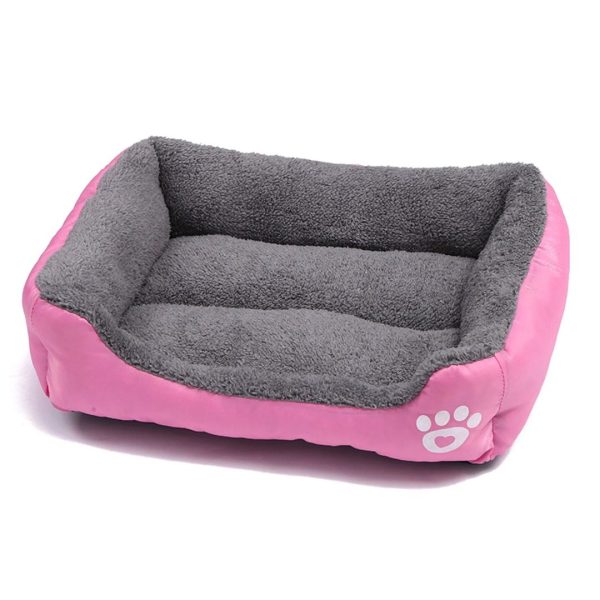 Comfortable, Low-Maintenance  Bed for Large Dog
